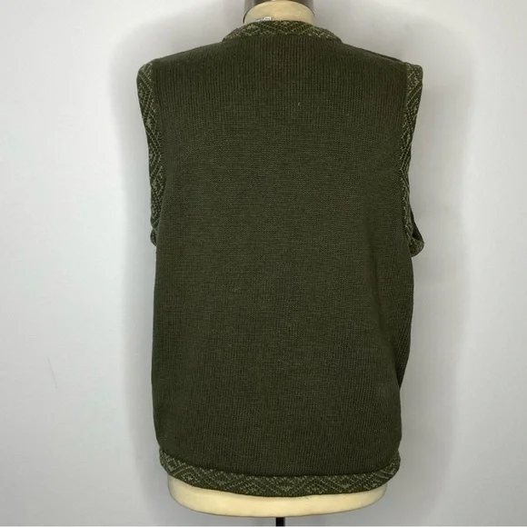 Northern Reflections Vintage Fall Acorn Owl Squirrel Button Front Sweater Vest - Picture 4 of 11